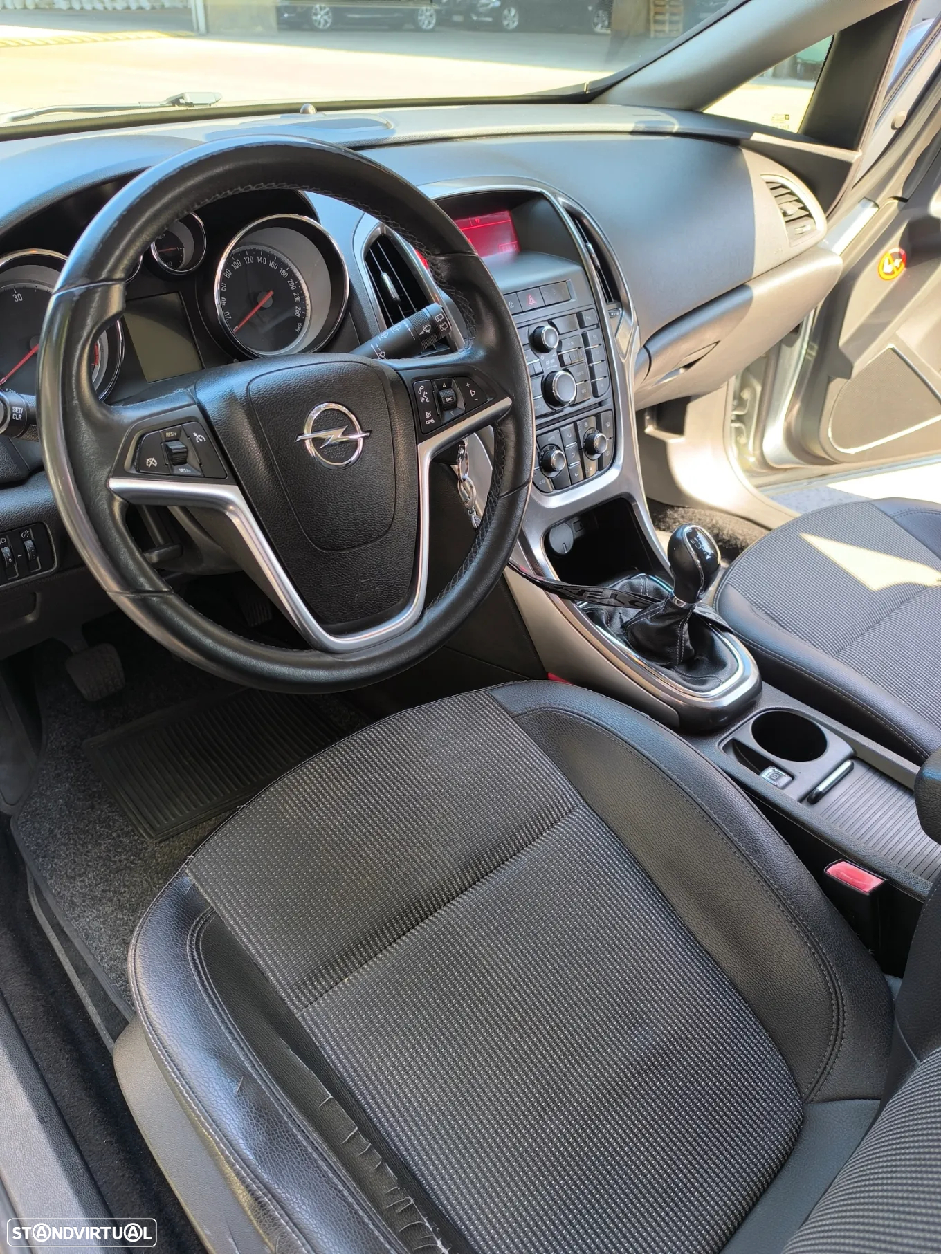 Opel Astra 1.7 CDTi Cosmo - 13