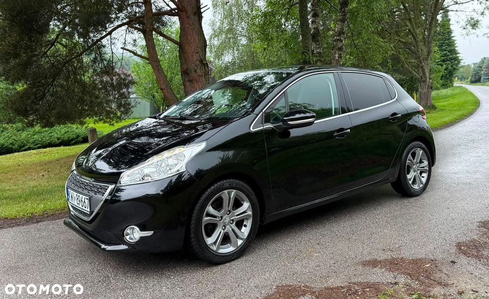 Peugeot 208 1.6 e-HDi Allure STT - 1