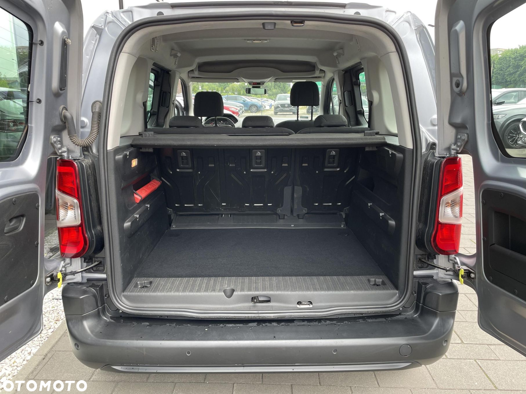 Peugeot Rifter 1.5 BlueHDI Active S&S - 17