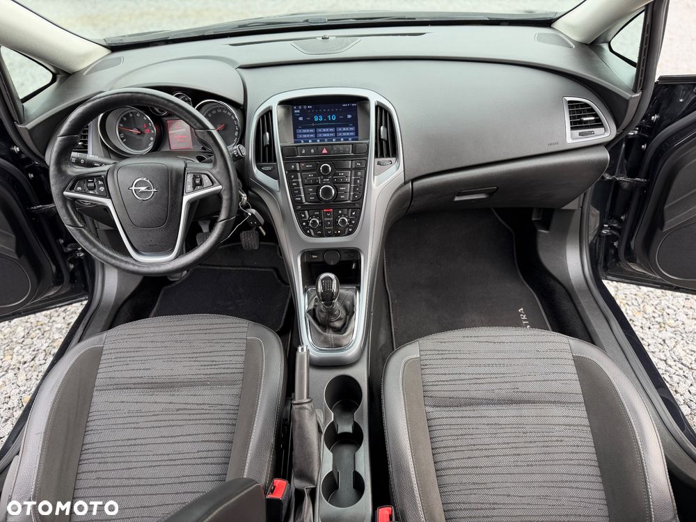 Opel Astra - 11