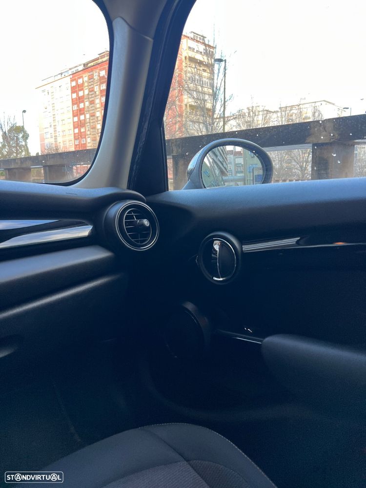 MINI 5 Portas One Aut. - 10