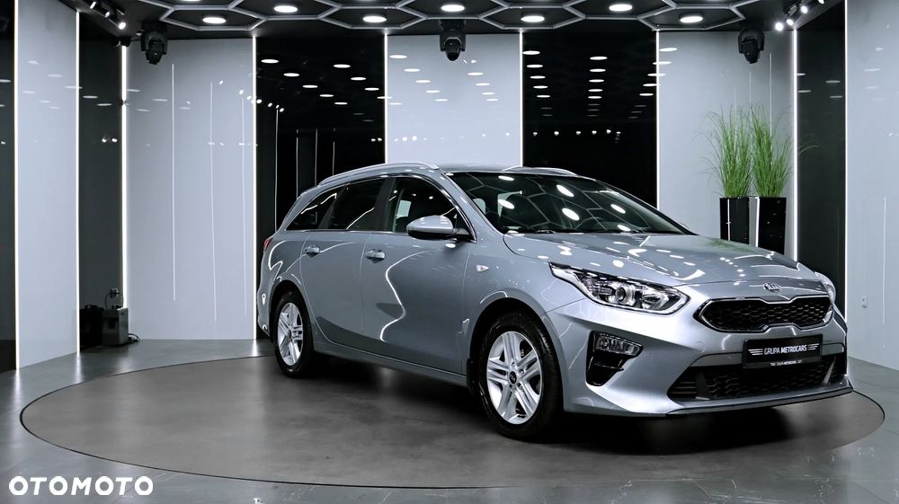 Kia Ceed 1.6 CRDi SCR M - 13