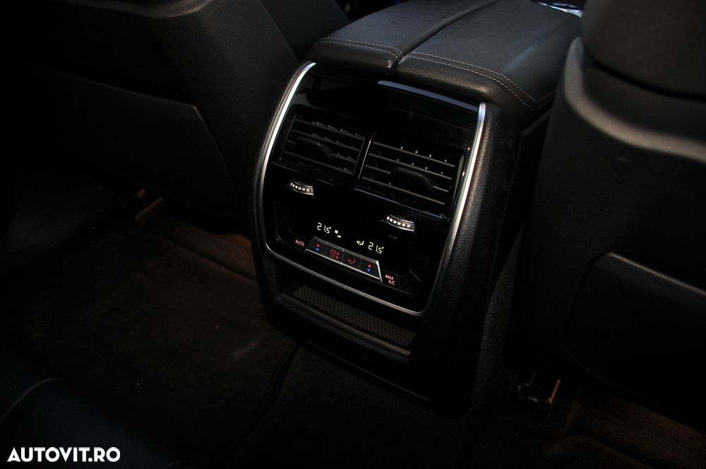 BMW X6 xDrive40i - 27