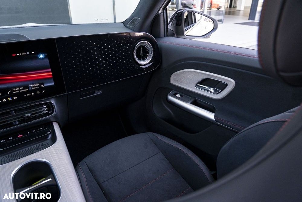 Mercedes-Benz GLB - 10