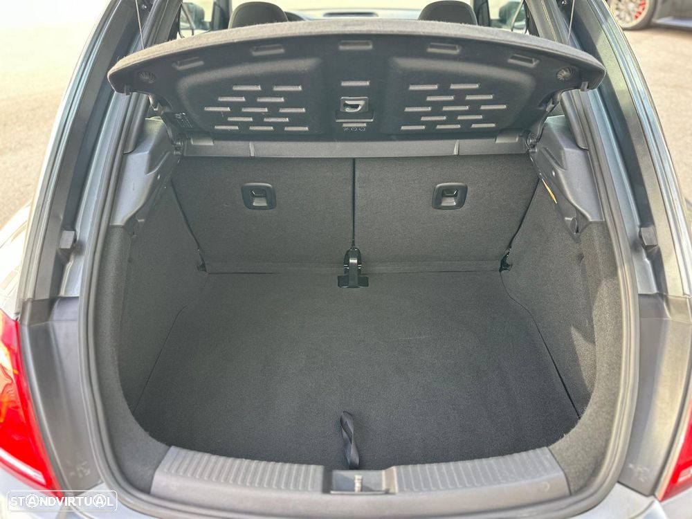VW New Beetle - 6
