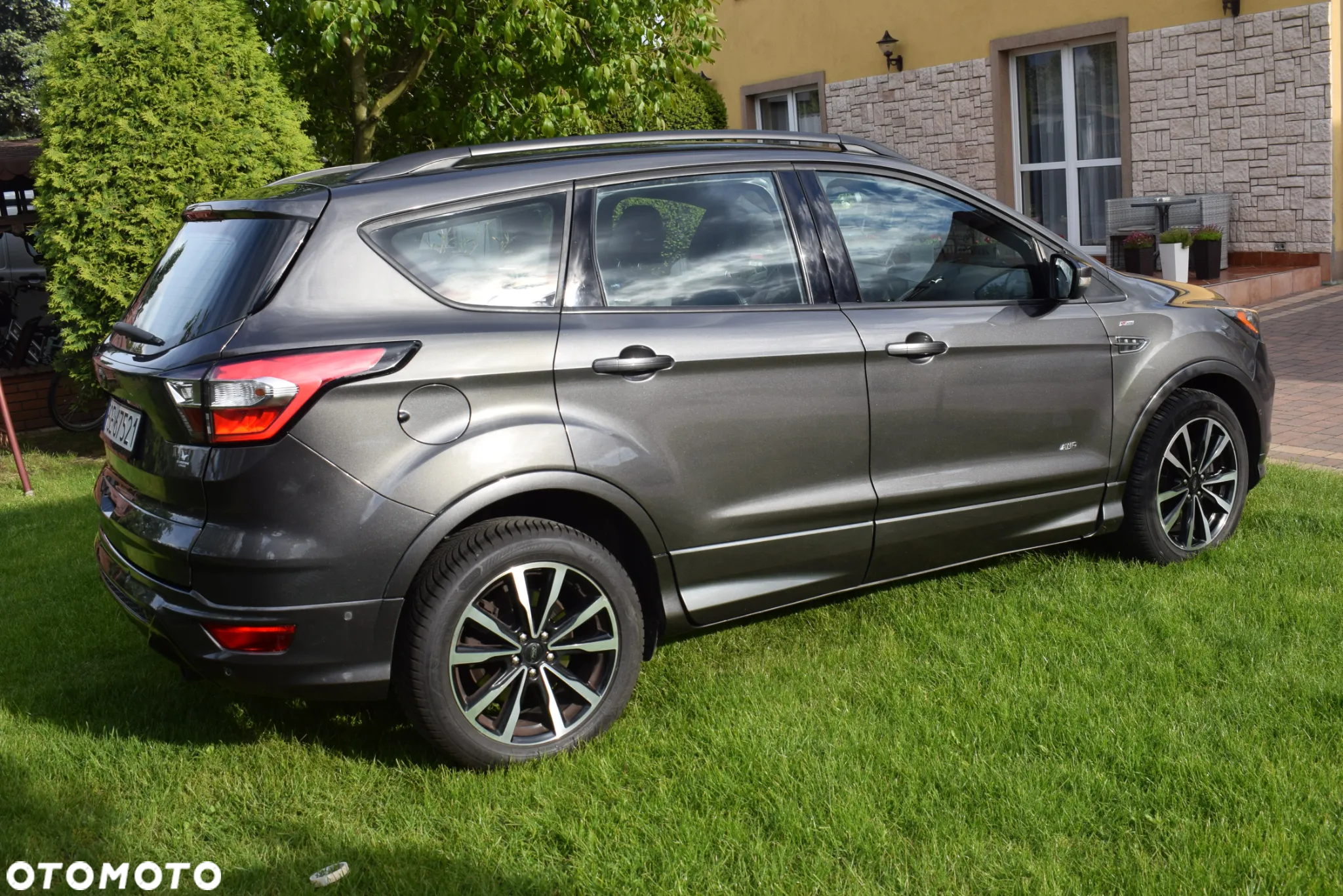 Ford Kuga 2.0 TDCi 4x4 ST-Line - 4