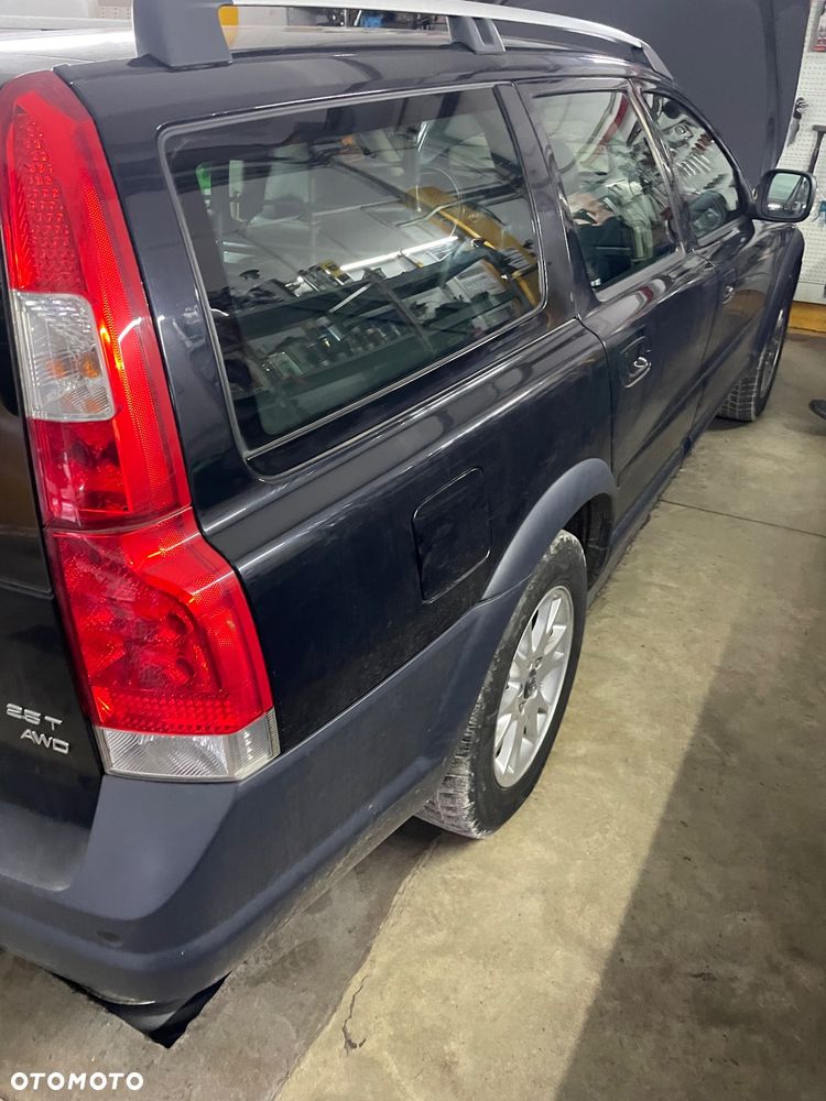 Volvo XC 70 AWD Momentum - 12
