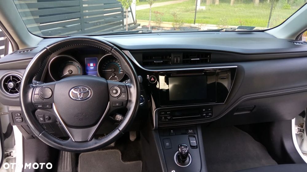 Toyota Auris Hybrid 135 Premium - 20