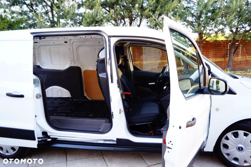 Ford Transit Connect - 36