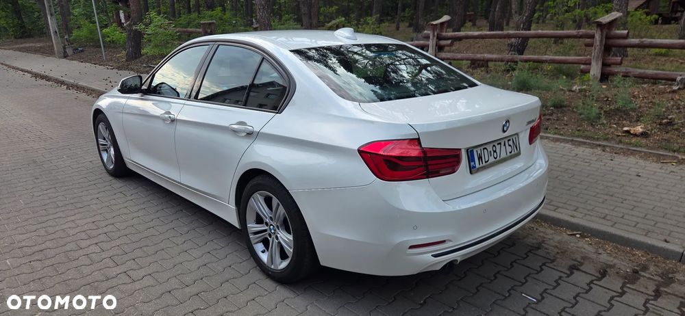 BMW Seria 3 318d Sport Line - 6