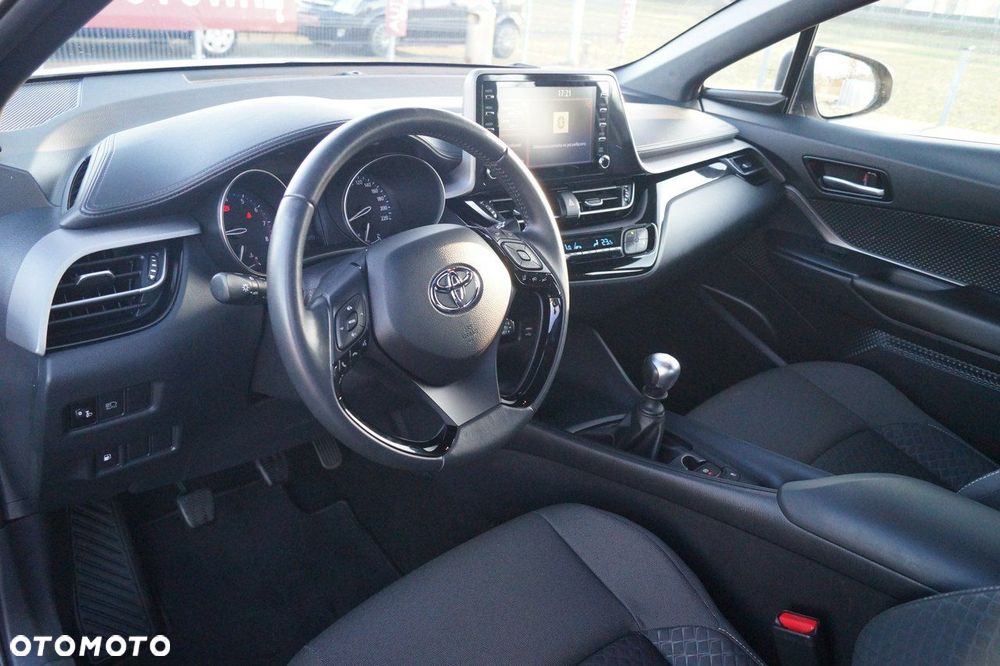 Toyota C-HR - 12