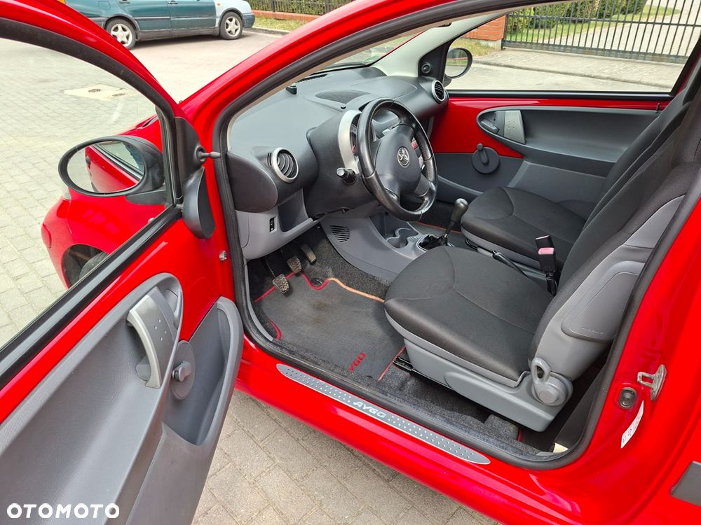 Toyota Aygo - 11