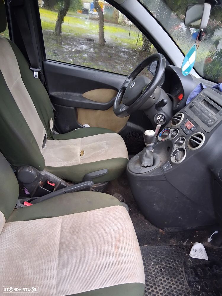 Fiat Panda 1.3 16V M-jet 4x4 Climbing - 4