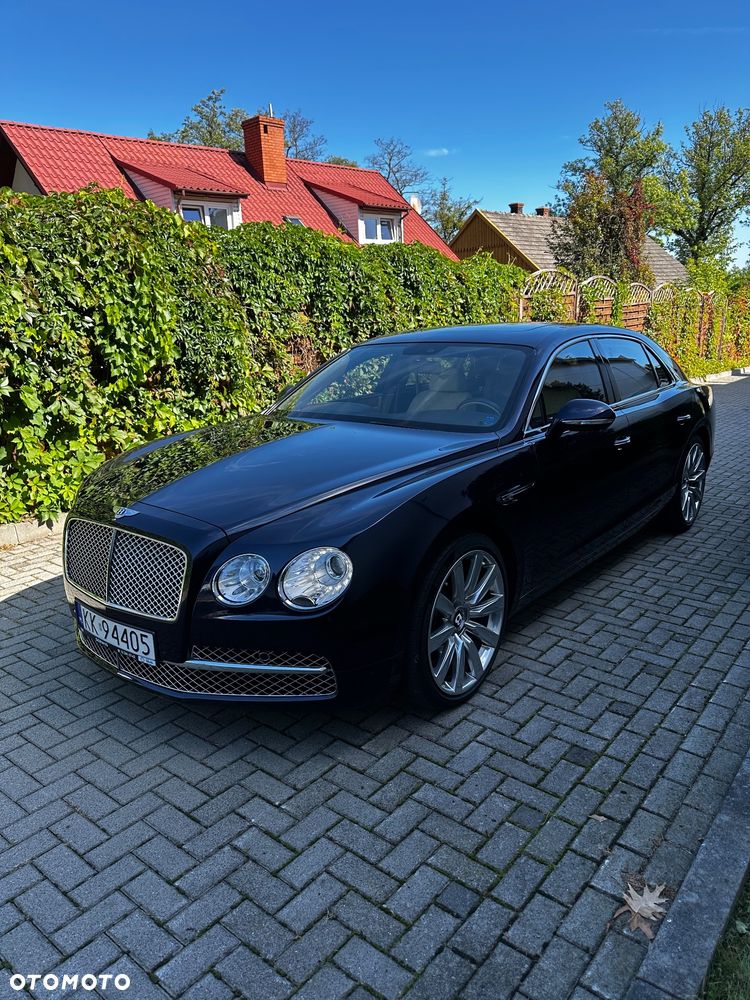 Bentley Flying Spur W12 - 28