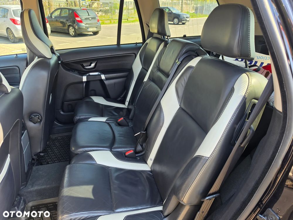 Volvo XC 90 D5 AWD R-Design - 11