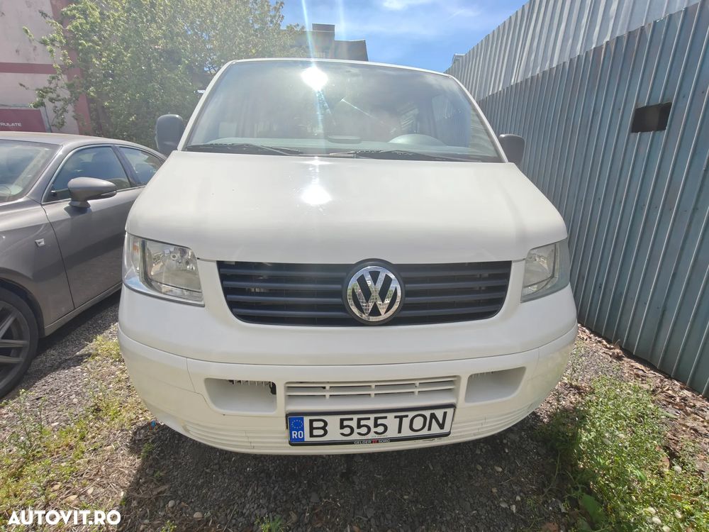 Volkswagen Transporter - 1