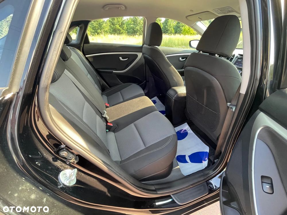 Hyundai i30 blue 1.6 GDI YES Gold - 13