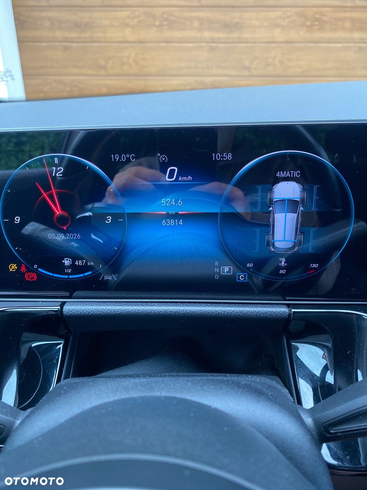 Mercedes-Benz GLA 250 4-Matic AMG Line - 17