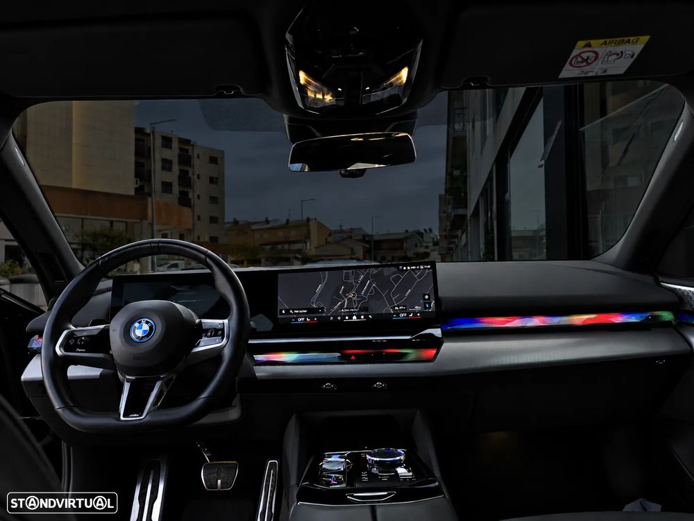 BMW i5 eDrive40 Pack Desportivo M Pro - 18