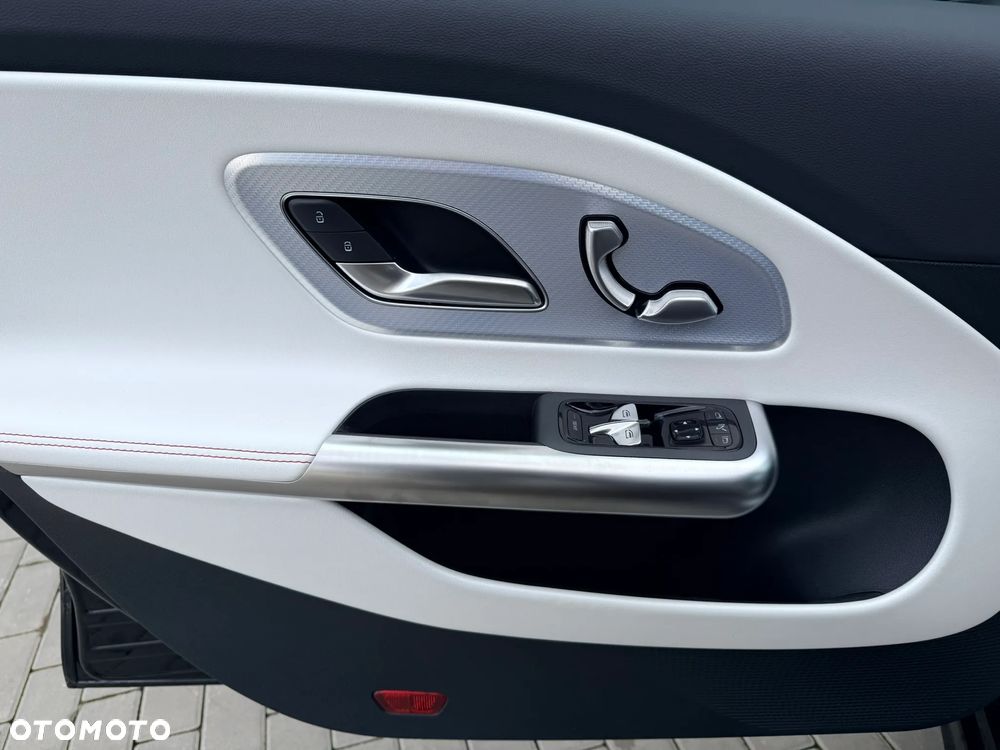 Mercedes-Benz CLA - 18