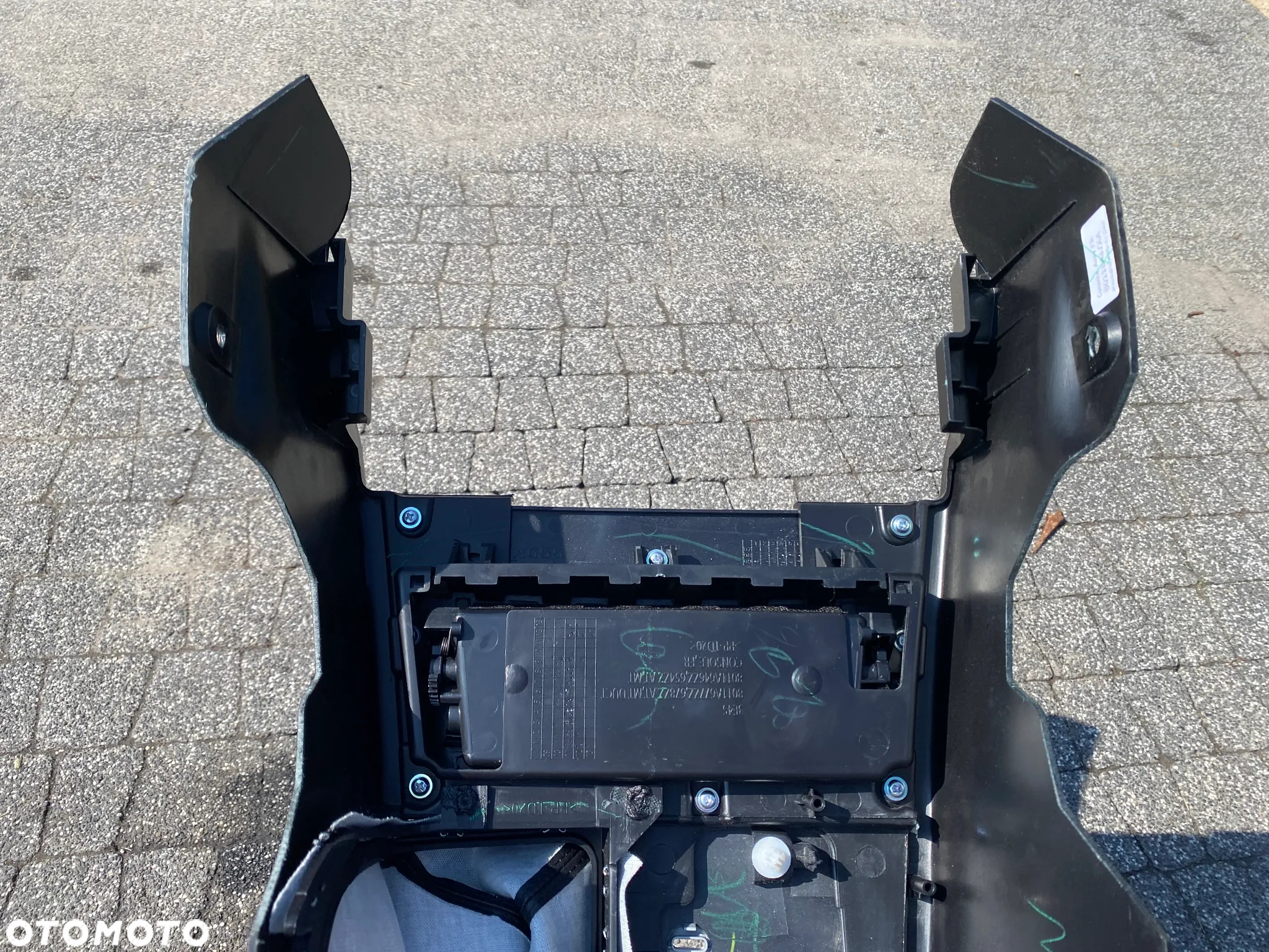 PANEL ŚRODKOWY MITSUBISHI L200 8011A677ZZ 8011B437XA - 10