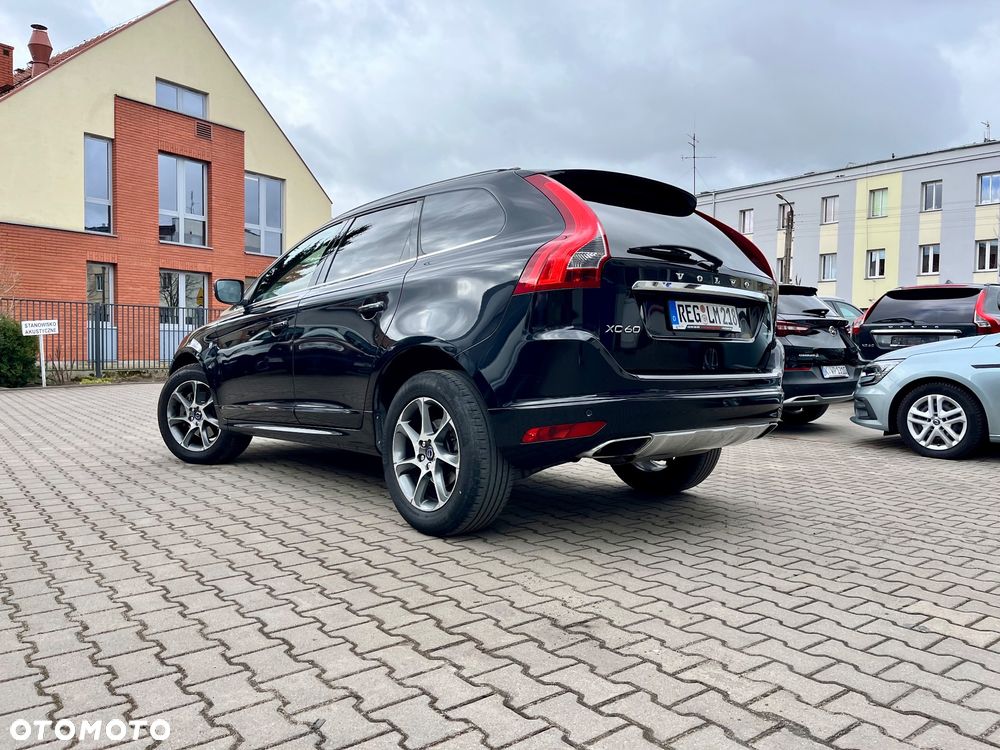 Volvo XC 60 - 4