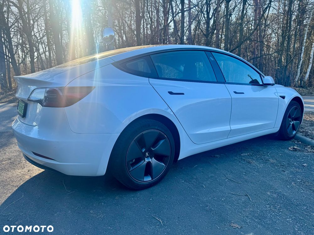 Tesla Model 3 - 17