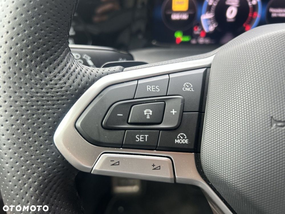 Volkswagen Golf Variant 1.5 eTSI mHEV R-Line Plus DSG - 27