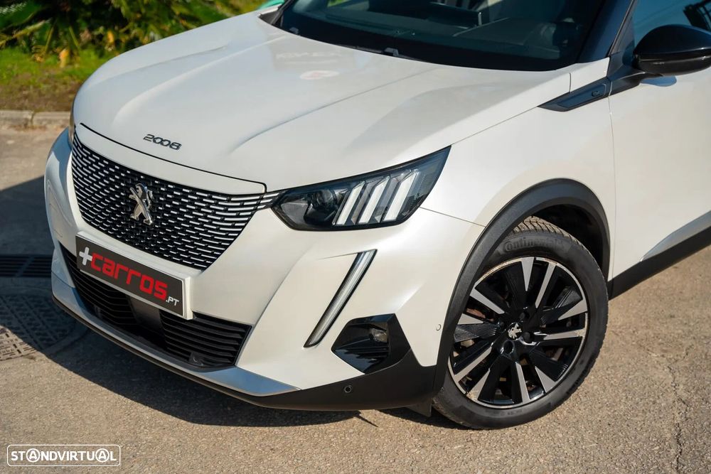 Peugeot e-2008 50 kWh GT - 3