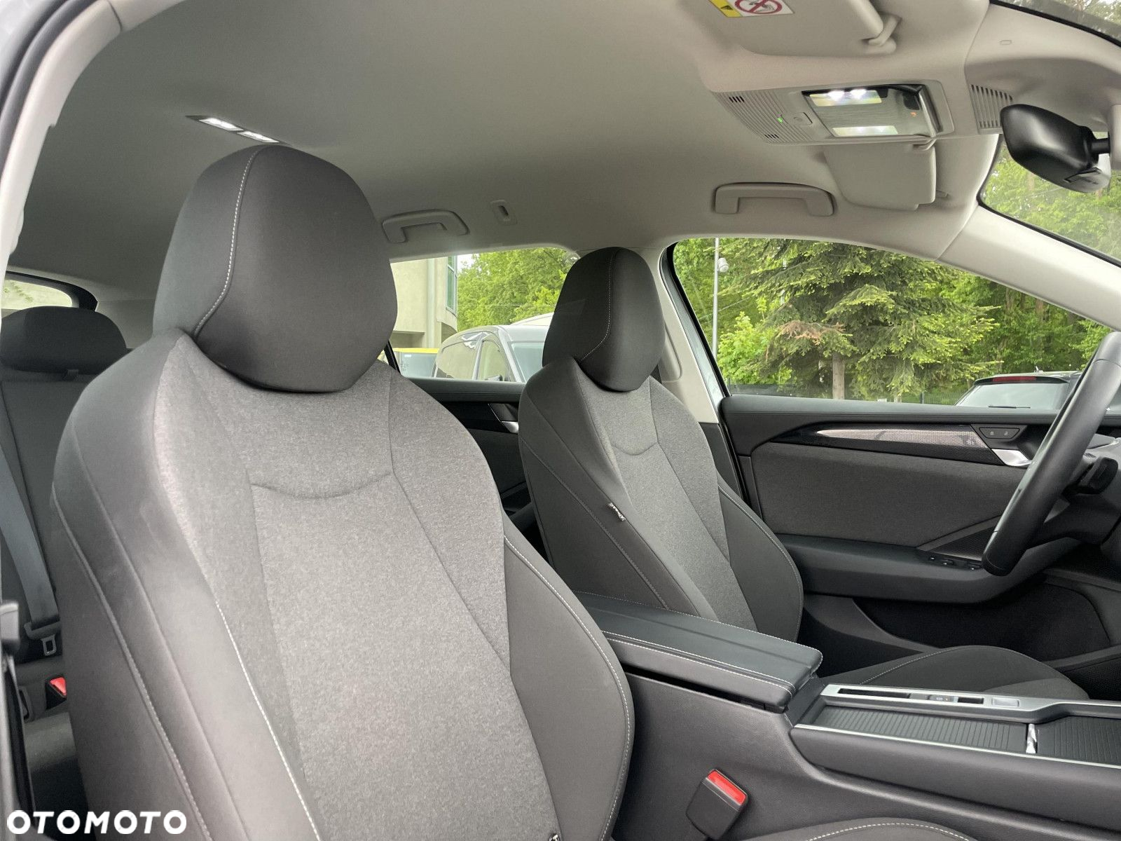 Volkswagen Passat - 22