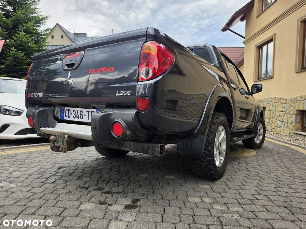 Mitsubishi L200 - 13