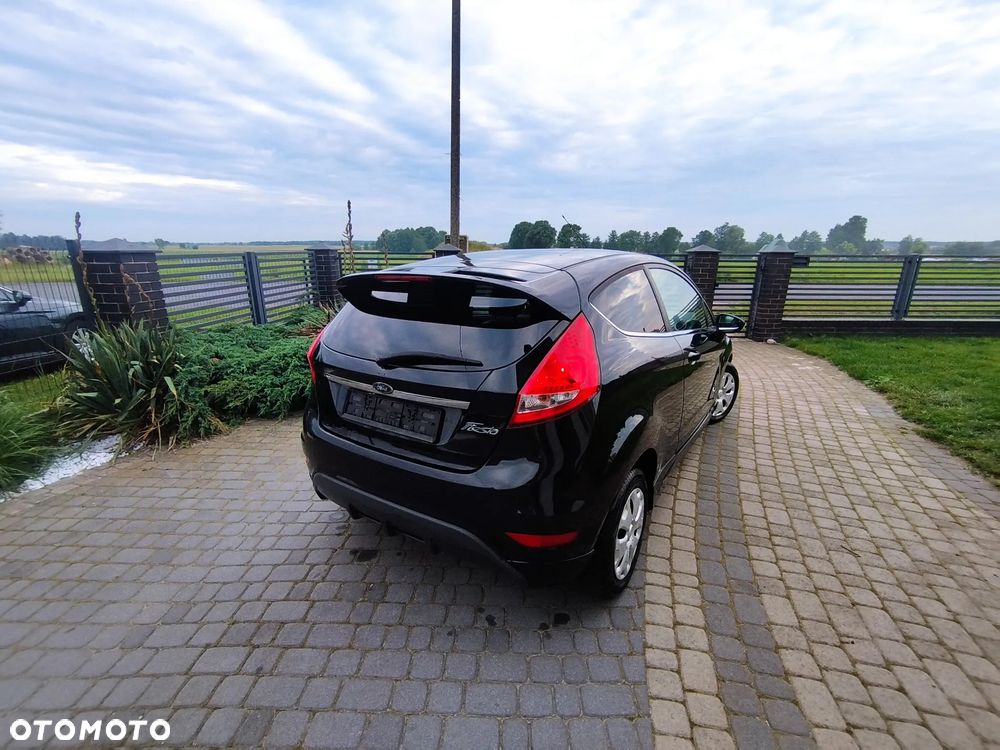 Ford Fiesta 1.25 Titanium - 14