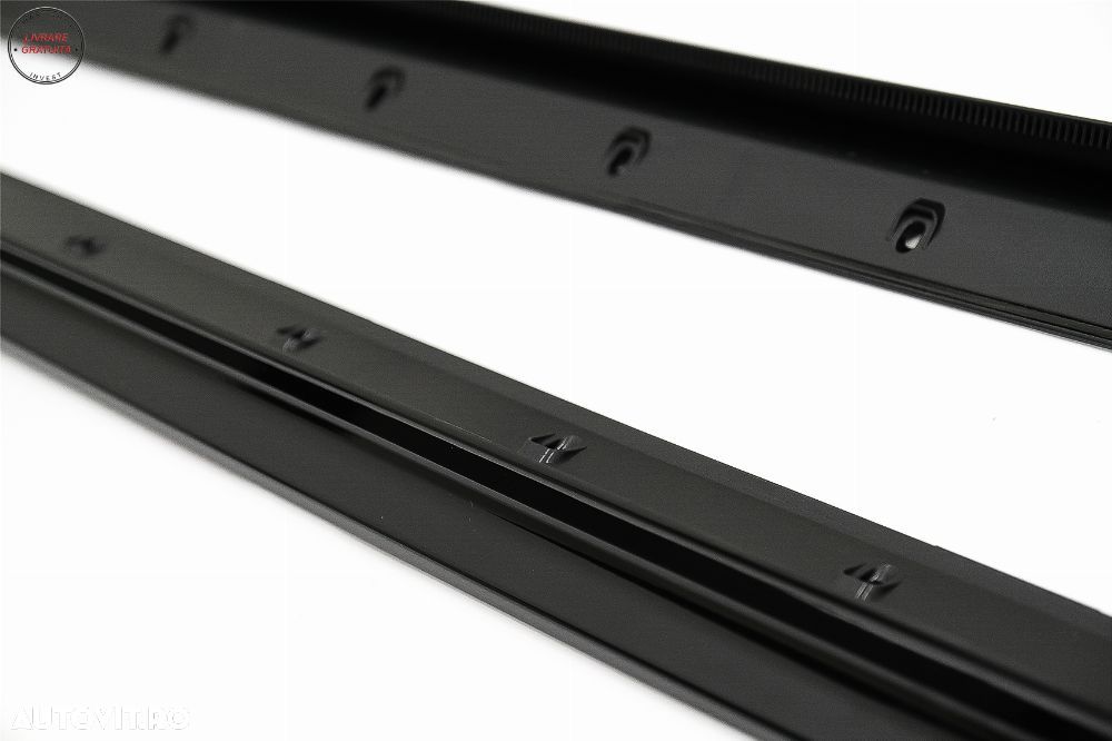 Pachet Exterior Extensii BMW Seria 3 G20 Sedan (2018-2022) M340i Design Negru Luci- livrare gratuita - 23