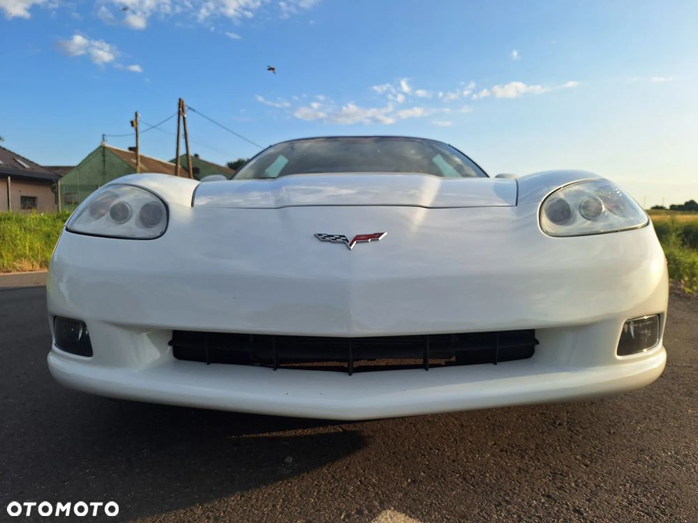 Chevrolet Corvette - 18