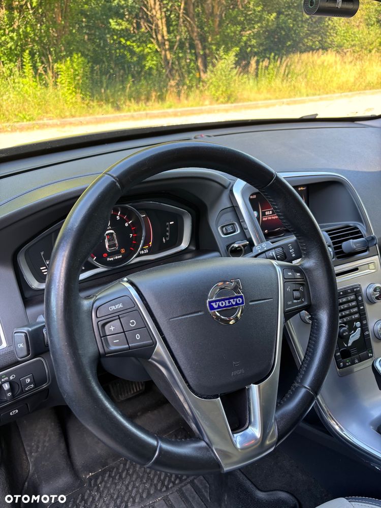 Volvo XC 60 T6 AWD Drive-E Summum - 9