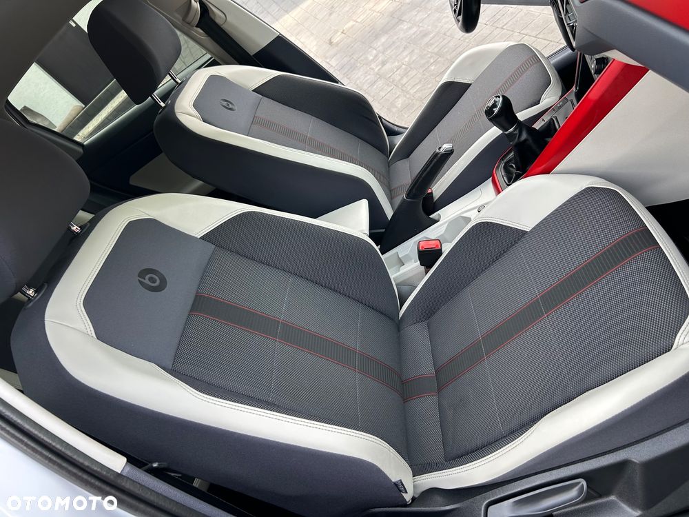 Volkswagen Polo 1.0 TSI OPF beats - 24