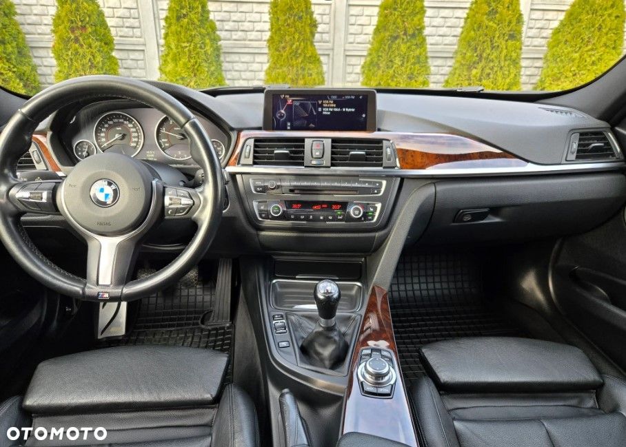 BMW Seria 3 320d DPF Blue Performance Edition Sport - 9