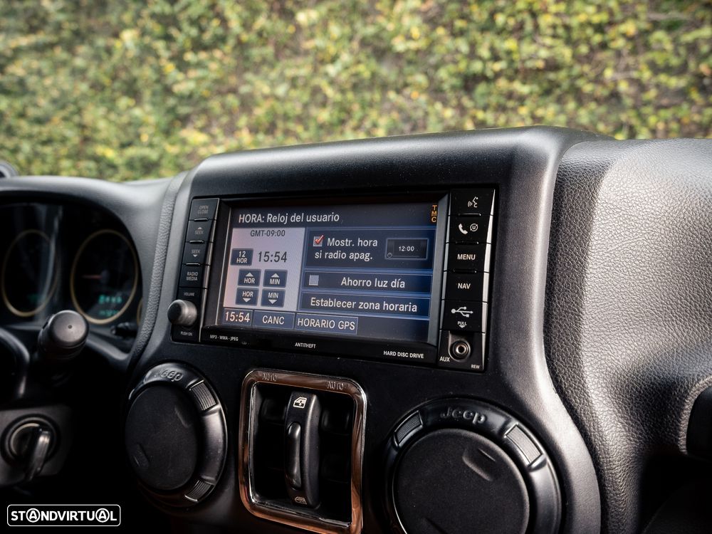 Jeep Wrangler Unlimited - 41