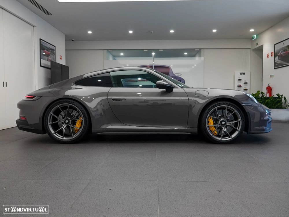 Porsche 911 (992) GT3 Touring Package PDK - 11