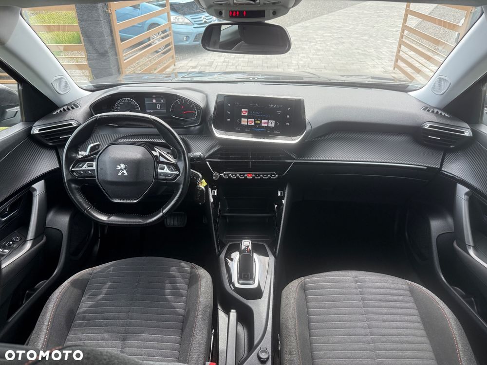 Peugeot 2008 PureTech 130 Stop&Start EAT6 Allure - 4
