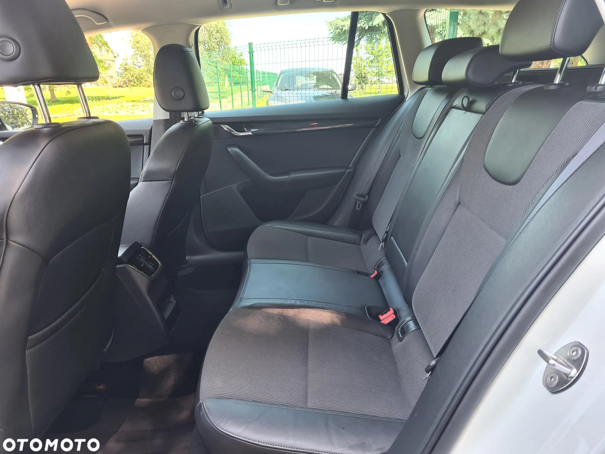 Skoda Octavia 2.0 TDI DSG Drive - 15