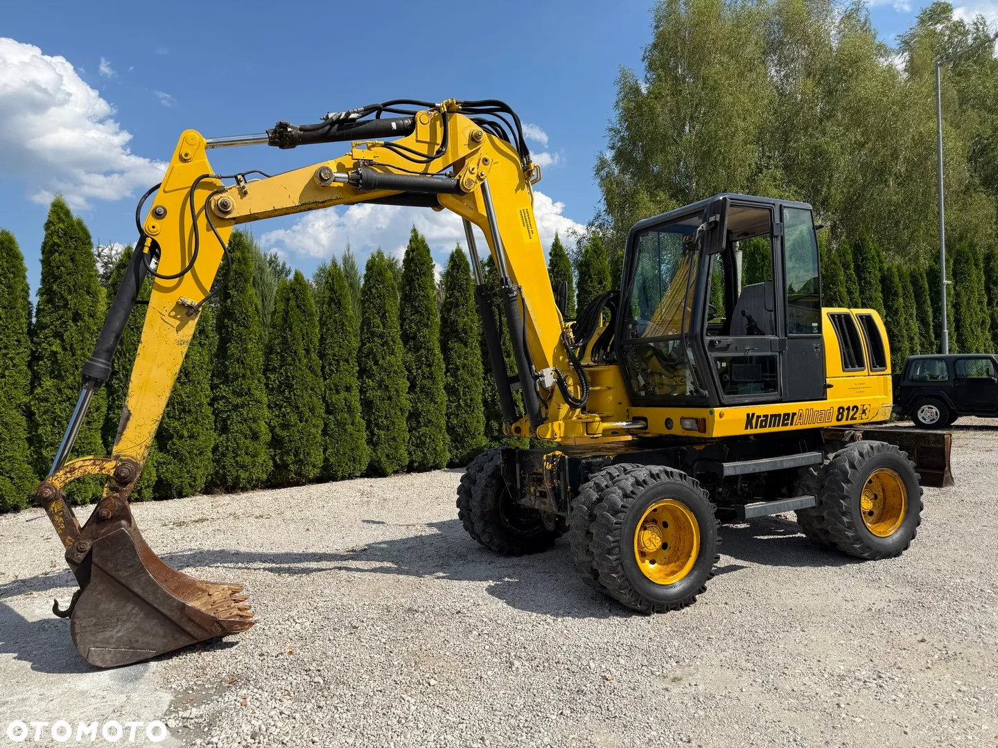 Kramer 812 KOPARKA KOŁOWA/ 12 TON / DWIE OSIE SKRĘTNE / MAŁE GABARYTY / BARDZO ZWROTNA / ZADBANA Z NIEMIEC / 70 75 80 90 100 110 / 308 310 / TEREX TW - 3
