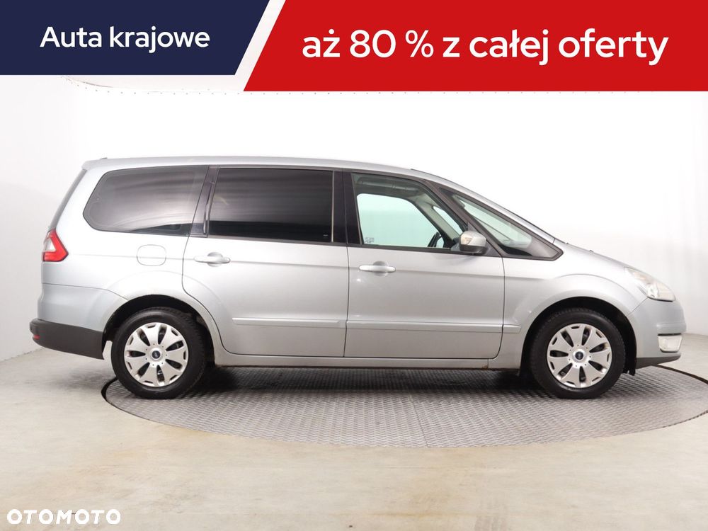 Ford Galaxy - 8