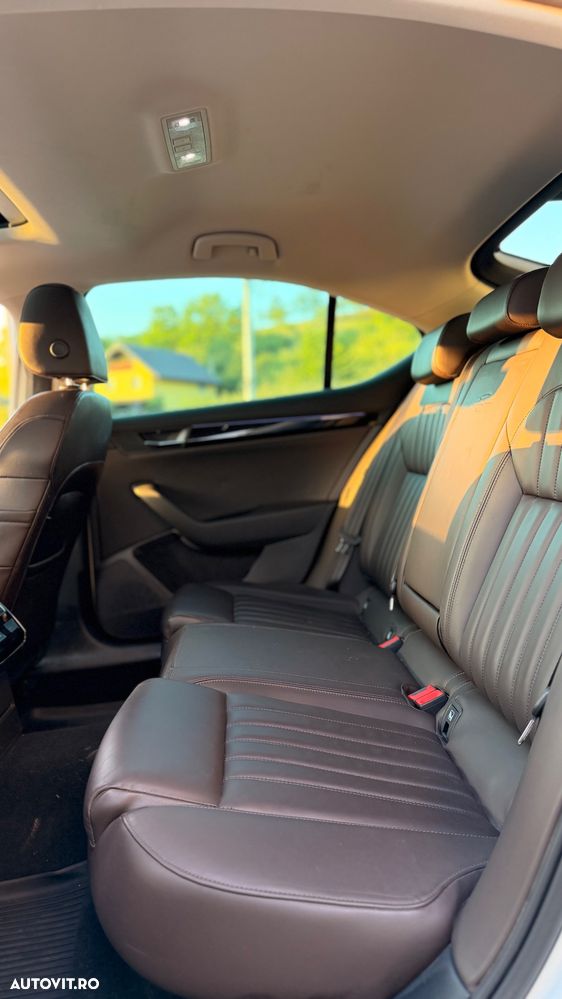Skoda Superb 2.0 TDI DSG 4X4 Laurin & Klement - 13