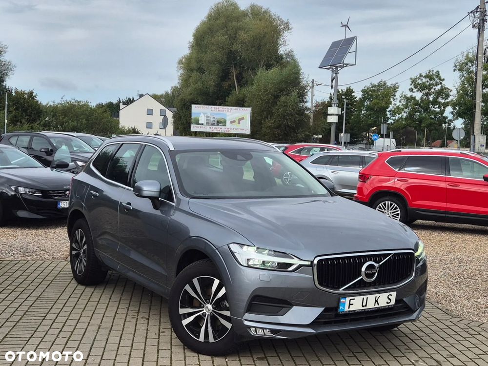 Volvo XC 60 B4 D AWD Geartronic Momentum Pro - 11