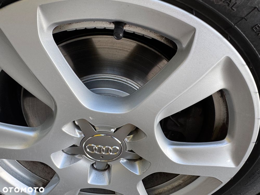 Audi A4 Avant 2.0 TDI DPF Ambiente - 12