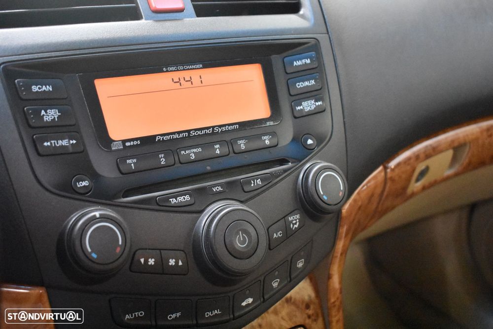 Honda Accord 2.4 Executive - 29