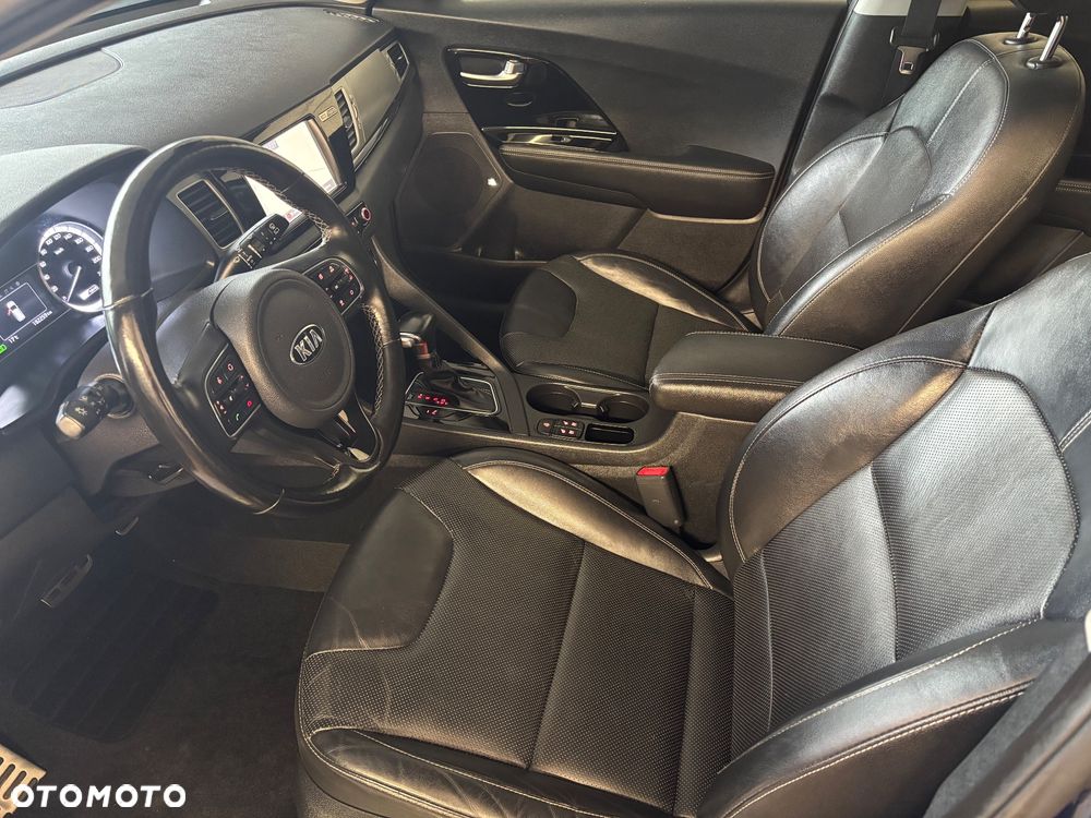 Kia Niro 1.6 GDI Hybrid L Business Line - 9