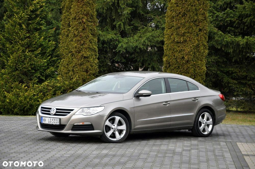 Volkswagen Passat CC - 11