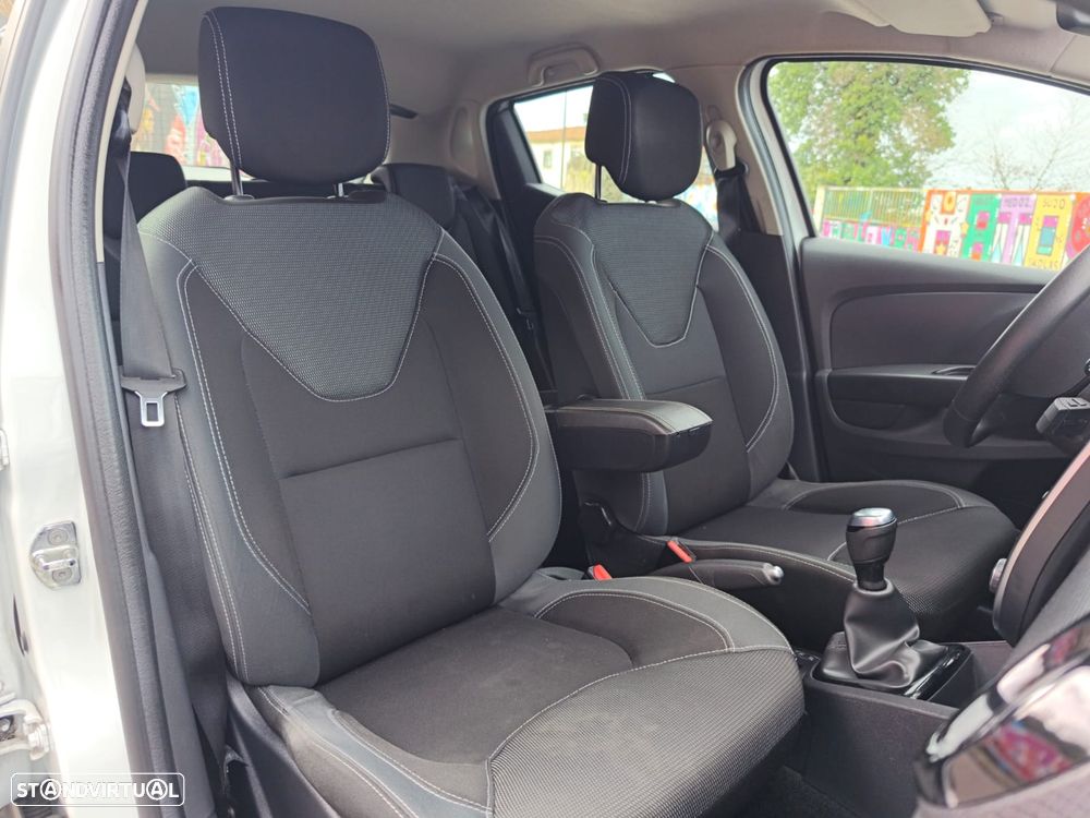 Renault Clio 0.9 TCe Limited Bi-Fuel - 16